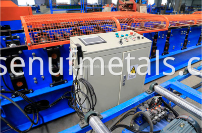 water downspout roll forming machine (12)